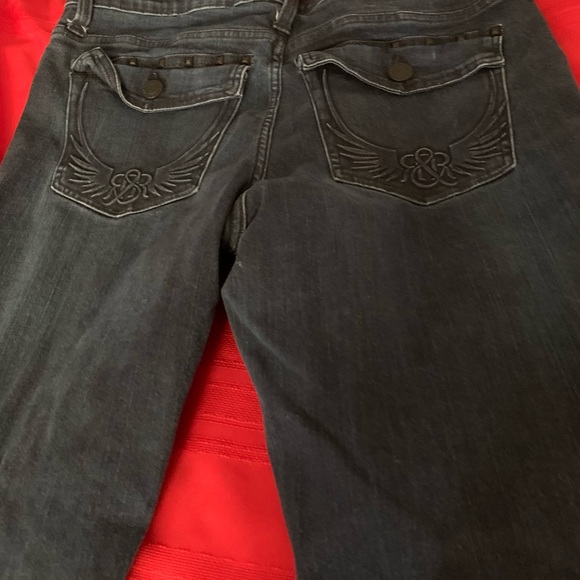These are super nice ladies Rock & Republic dark blue jeans - Picture 3 of 4